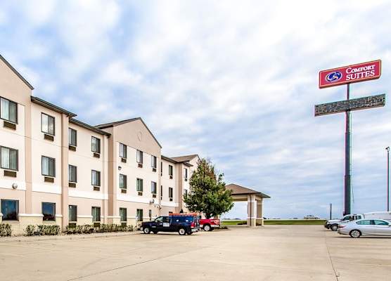 Comfort Suites Mattoon East 1