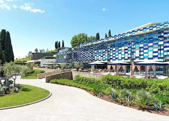 Eden Reserve Hotel 1