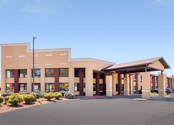 Quality Inn Parkersburg North - Vienna 1