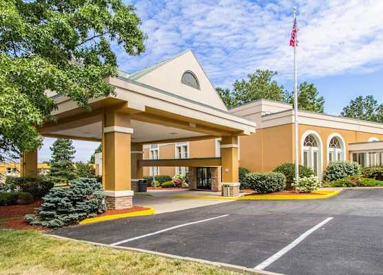 GreenRidge Hotel 1