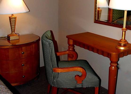 AVIATION INN 1