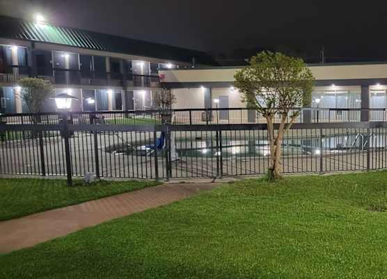 Ramada by Wyndham & Suites Warner Robins 1