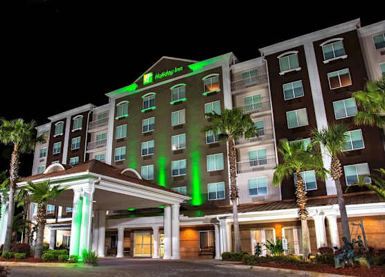 Holiday Inn & Suites LAKE CITY by IHG 1