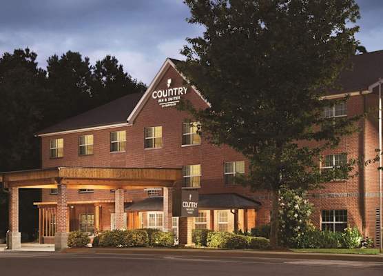 Country Inn & Suites by Radisson, Newnan, GA 1