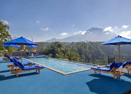Tapa Agung View Besakih 1