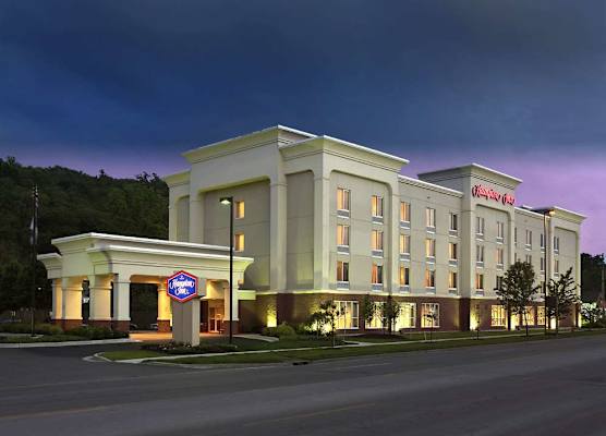 Hampton Inn Ithaca 1