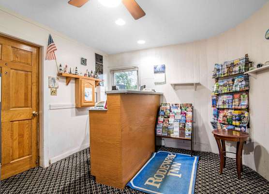 Rodeway Inn Rutland - Killington 1