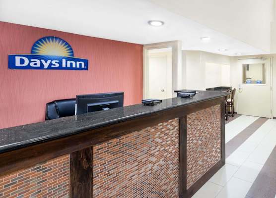 Days Inn by Wyndham Geneva/Finger Lakes 1
