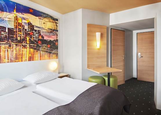 B&B HOTEL Frankfurt City-Ost 1