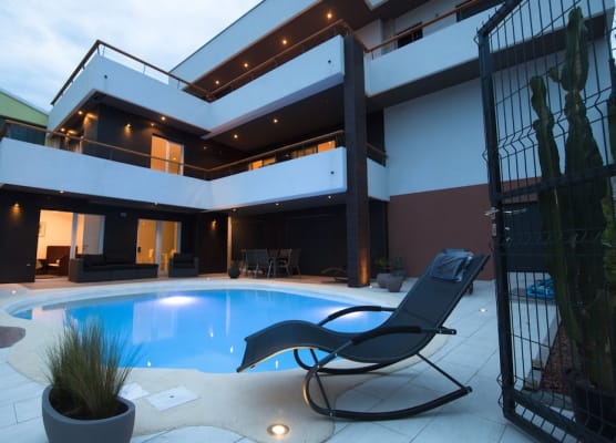BASIC MANSION plus with swimming pool & free parking 1