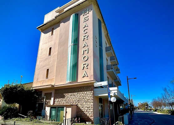 Hotel Sacramora 1