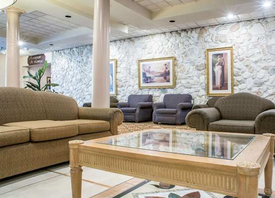 Quality Inn & Suites Palm Island Indoor Waterpark 1