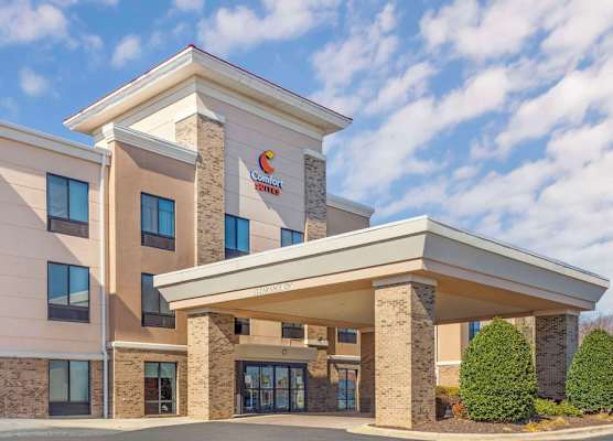 Comfort Suites Whitsett - Greensboro East 1