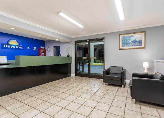 Days Inn by Wyndham Lugoff 1