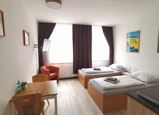 Hotel-Pension zum Hirsch 1