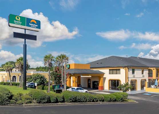Quality Inn & Suites Orangeburg 1