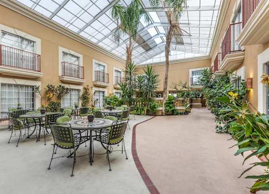 Best Western Plus Atrium Inn 1