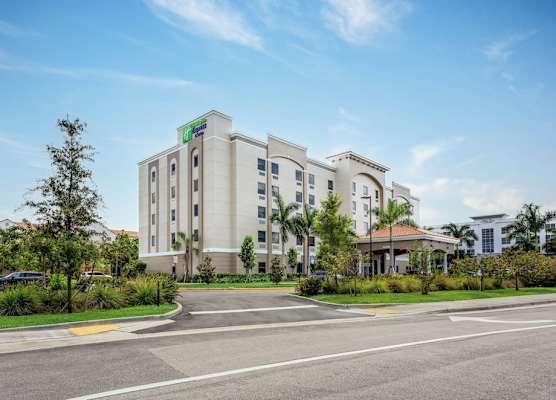 Holiday Inn Express & Suites MIRAMAR by IHG 1