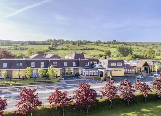 Devon Inn Hotel 1
