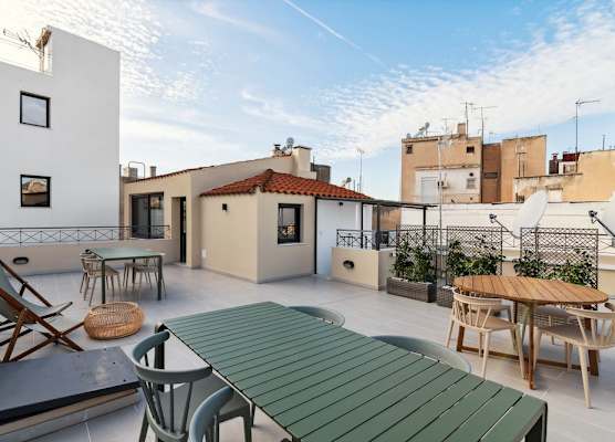 Limehome Athens Solonos City Center 1