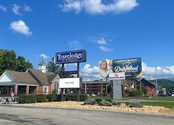 Travelodge by Wyndham Pigeon Forge Dollywood Lane 1