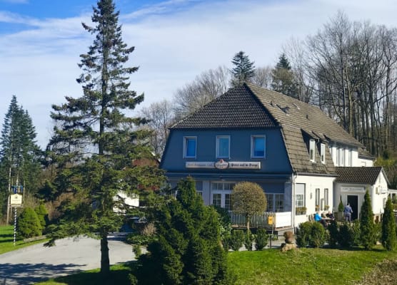 Waldhotel "Peter aufm Berge" 1