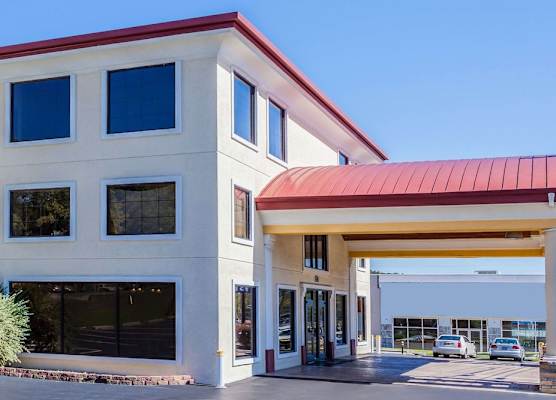Days Inn by Wyndham Dalton 1