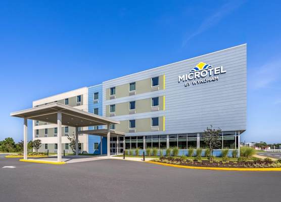 Microtel Inn & Suites by Wyndham Rehoboth Beach 1