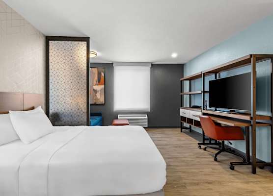 Everhome Suites Temecula 1