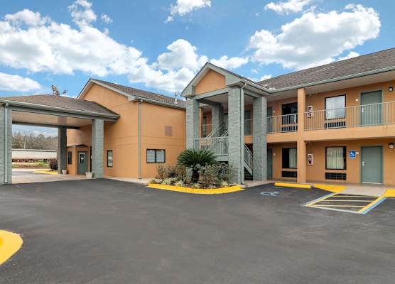 Econo Lodge Cuthbert 1
