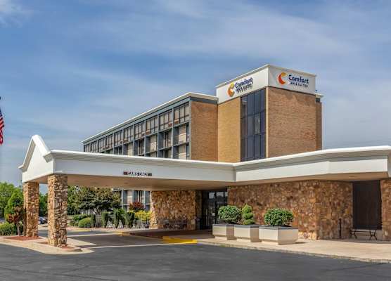 Comfort Inn & Suites near Danville Mall 1