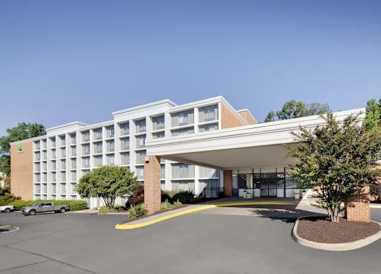 Holiday Inn CHARLOTTESVILLE-UNIV AREA by IHG 1