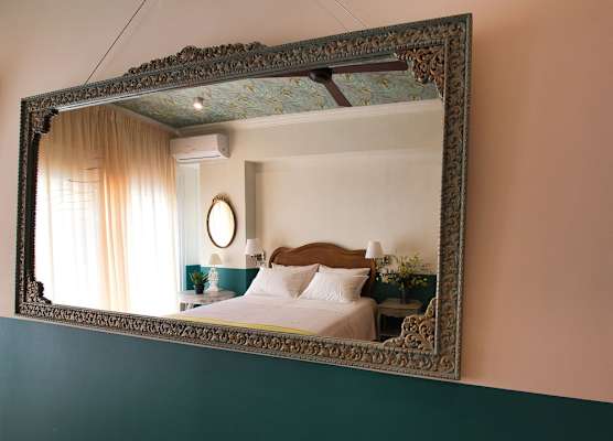 Rastoni Athens Suites near Acropolis at Tsatsou street 1