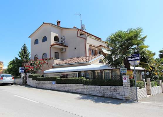 Guest House Aurora 1