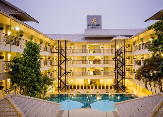Decharme Hotel 1
