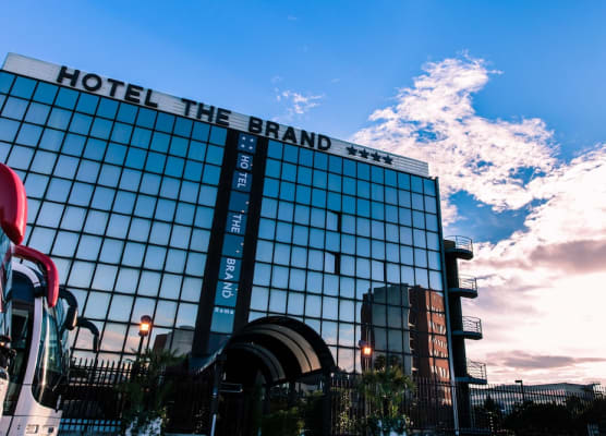 Hotel The Brand 1