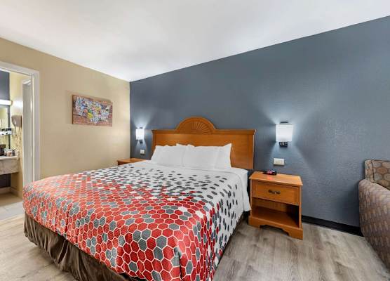 ECONO LODGE 1