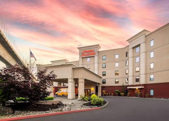 Hampton Inn & Suites Seattle-Airport/28th Ave 1