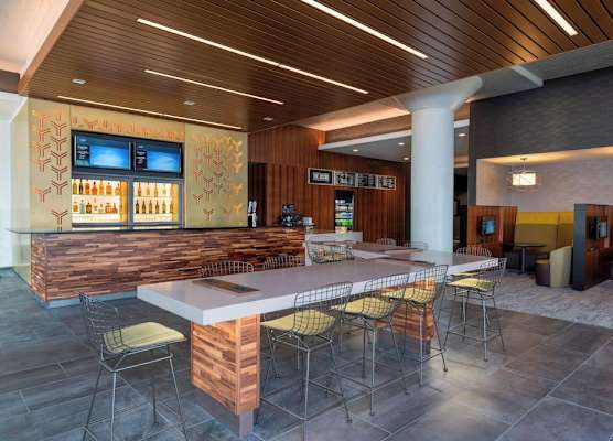 Courtyard by Marriott Waterloo Cedar Falls 1