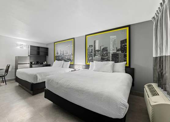 Super 8 by Wyndham Texas City - Galveston Area 1