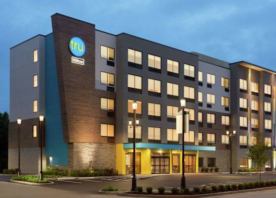 Tru by Hilton St. Charles St. Louis 1