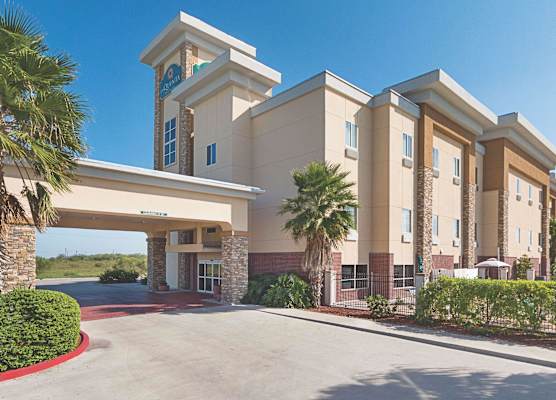 La Quinta Inn & Suites By Wyndham Mathis 1