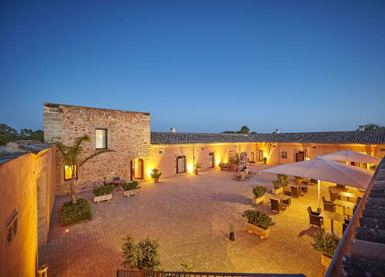 Bennoc Petit Hotel 1