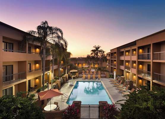 Courtyard by Marriott Fort Myers Cape Coral 1