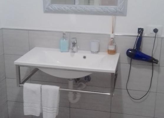 Fontana Rooms 1