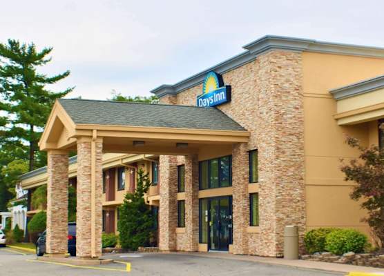 Days Inn by Wyndham Wayne 1