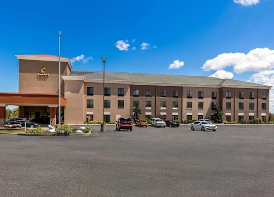 Comfort Suites Edinboro 1