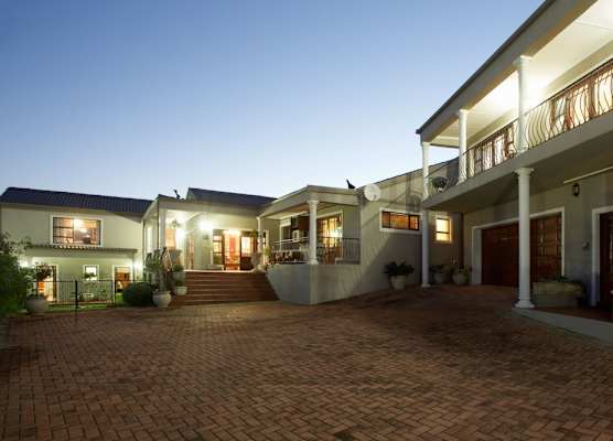 Sea Whisper Guest House 1