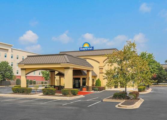Days Inn by Wyndham Newark Wilmington 1