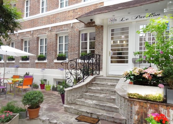 Le Pavillon Hotel 1